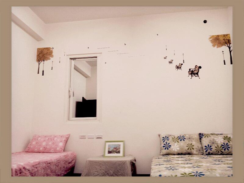 11 House Bed & Breakfast Erlin Bagian luar foto